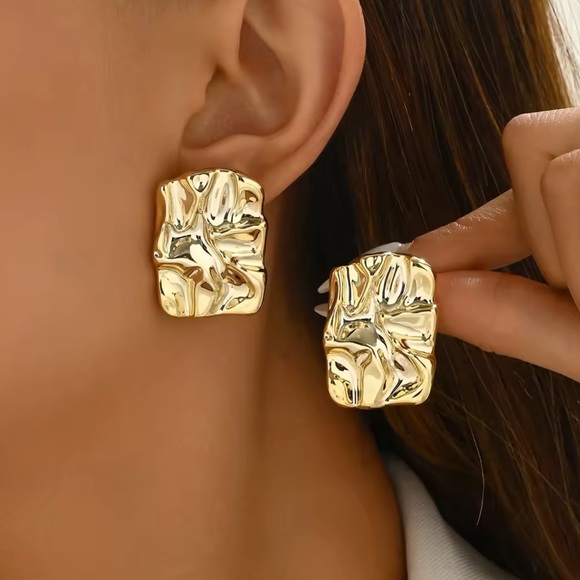 Jewelry - Irregular Textured Gold Color Luxury Earrings
